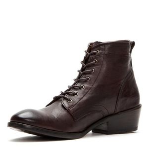 Frye Carson Lace Up Boots in Dark Brown